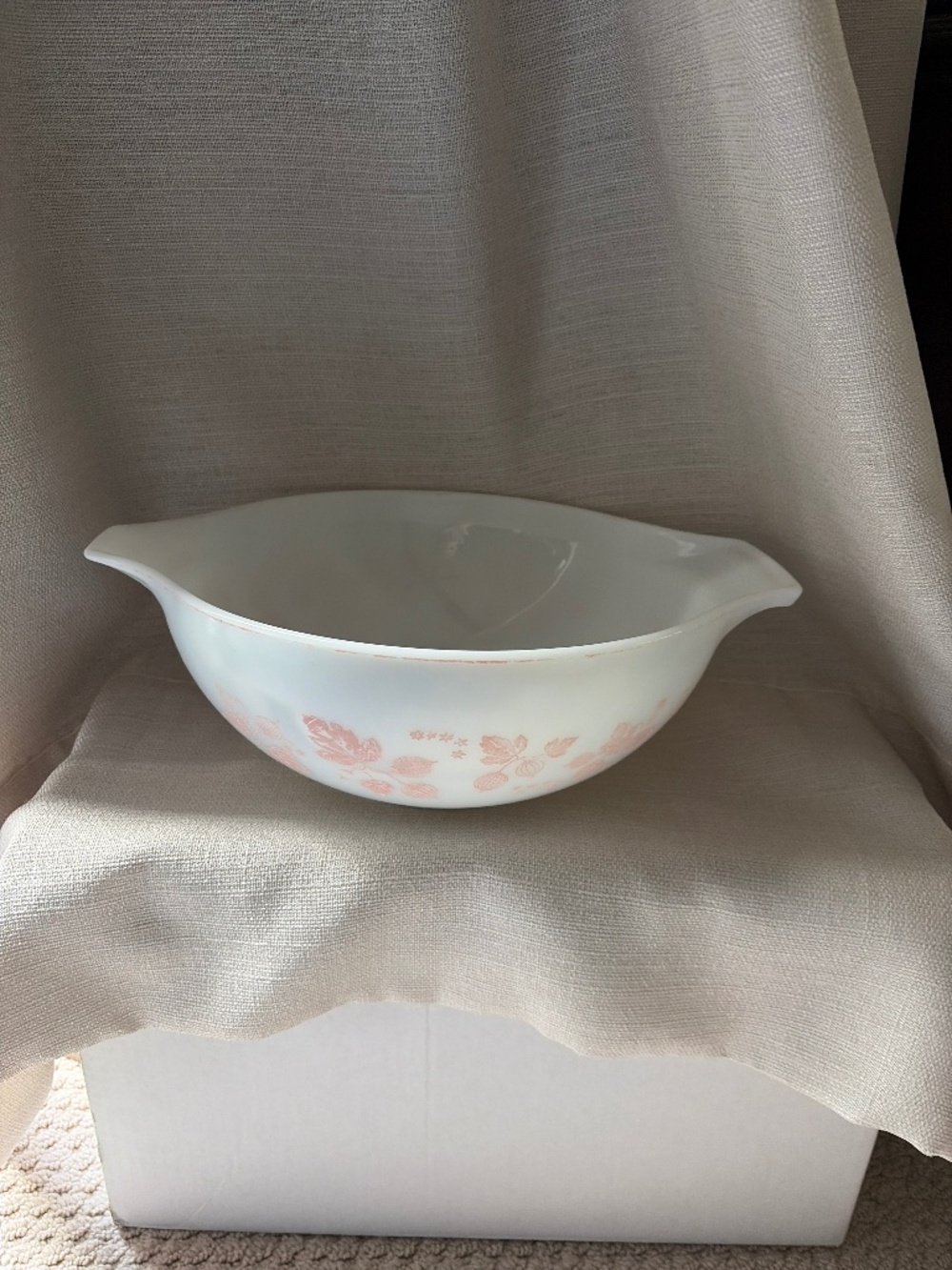 Vintage 1957/66 large Pyrex number 444 gooseberry bowl